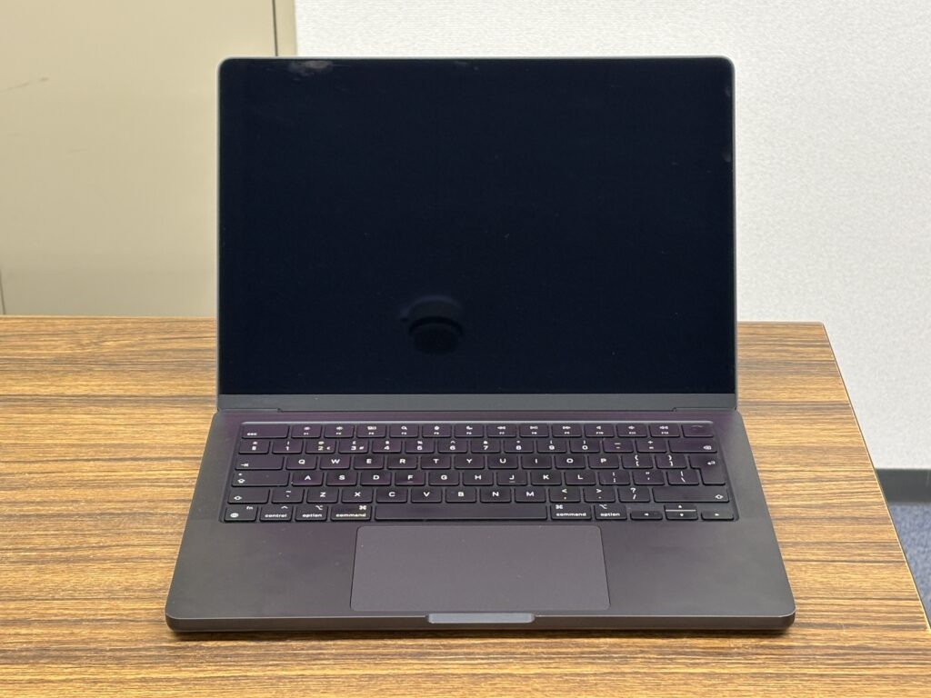 起動しないマックブックプロ