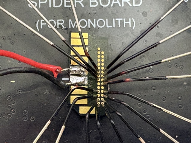 ピンレイアウトに接続