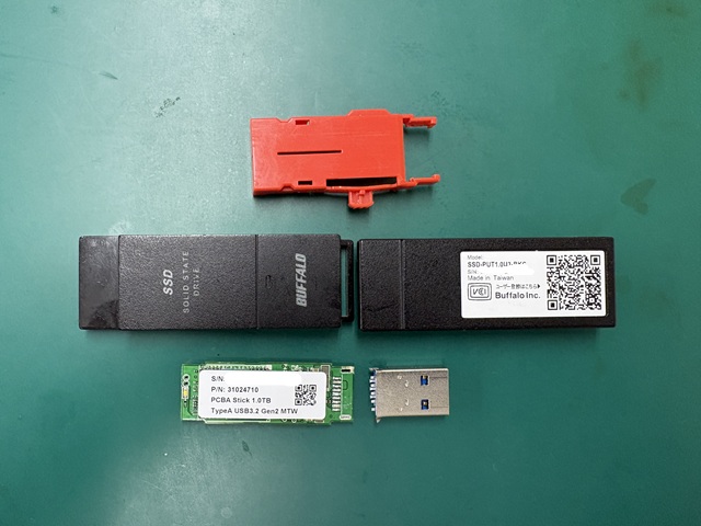 バッファローSSD分解写真