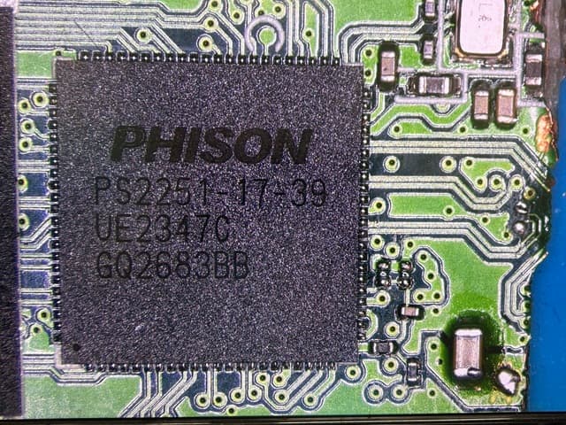 1TB SSD コントローラー PS2251-17-39 データ復旧